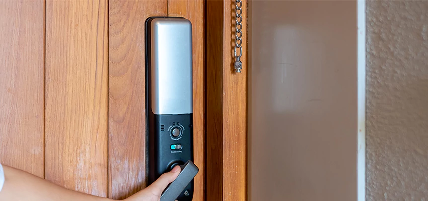 Home Security Electronic Locks Upgrades in Bell Gardens, CA