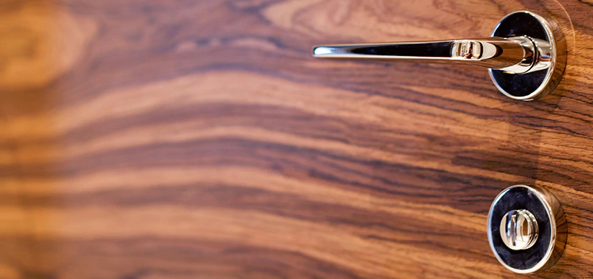 On Demand Locksmith For Key Fobs Repair in Bell Gardens, California